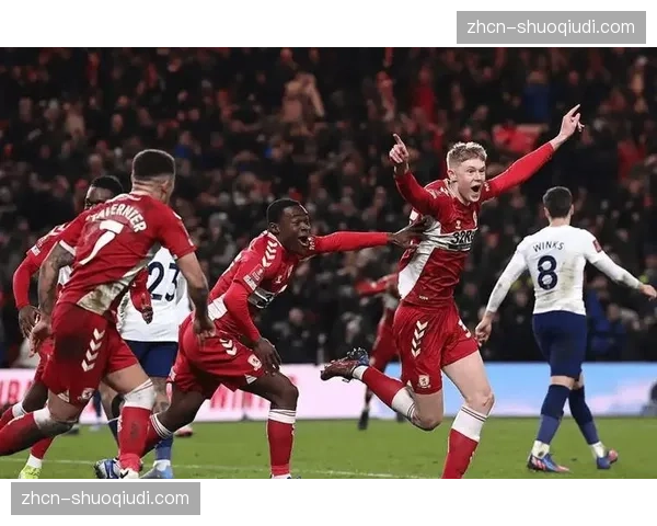 沃尔夫斯堡前锋陷入转会传闻，被传与英超西汉姆联接触